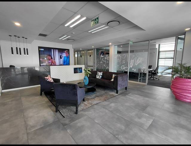 2,905M² OFFICE TO LET IN BRYANSTON
